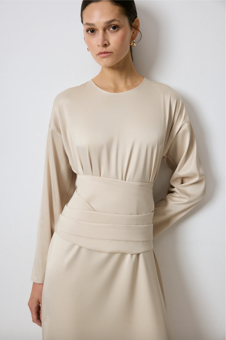 VESTIDO MAXI CON CORSET