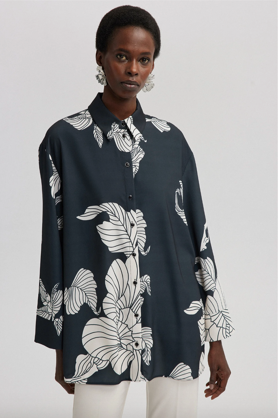 CAMISA DE SATÉN ESTAMPADA