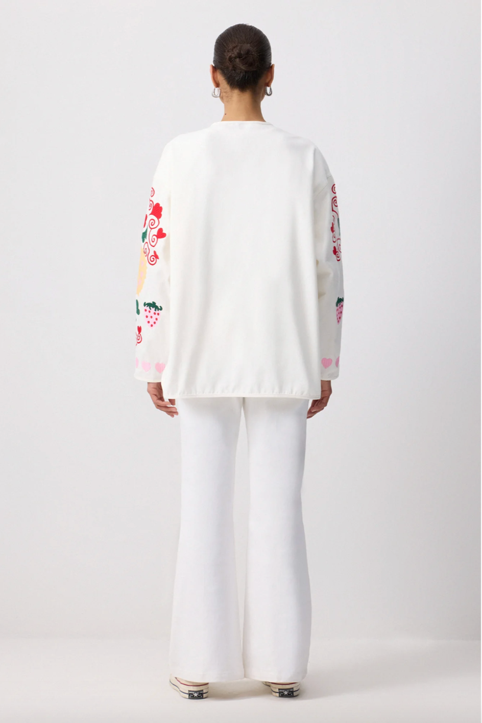 CHAQUETA DE GABARDINA BORDADA