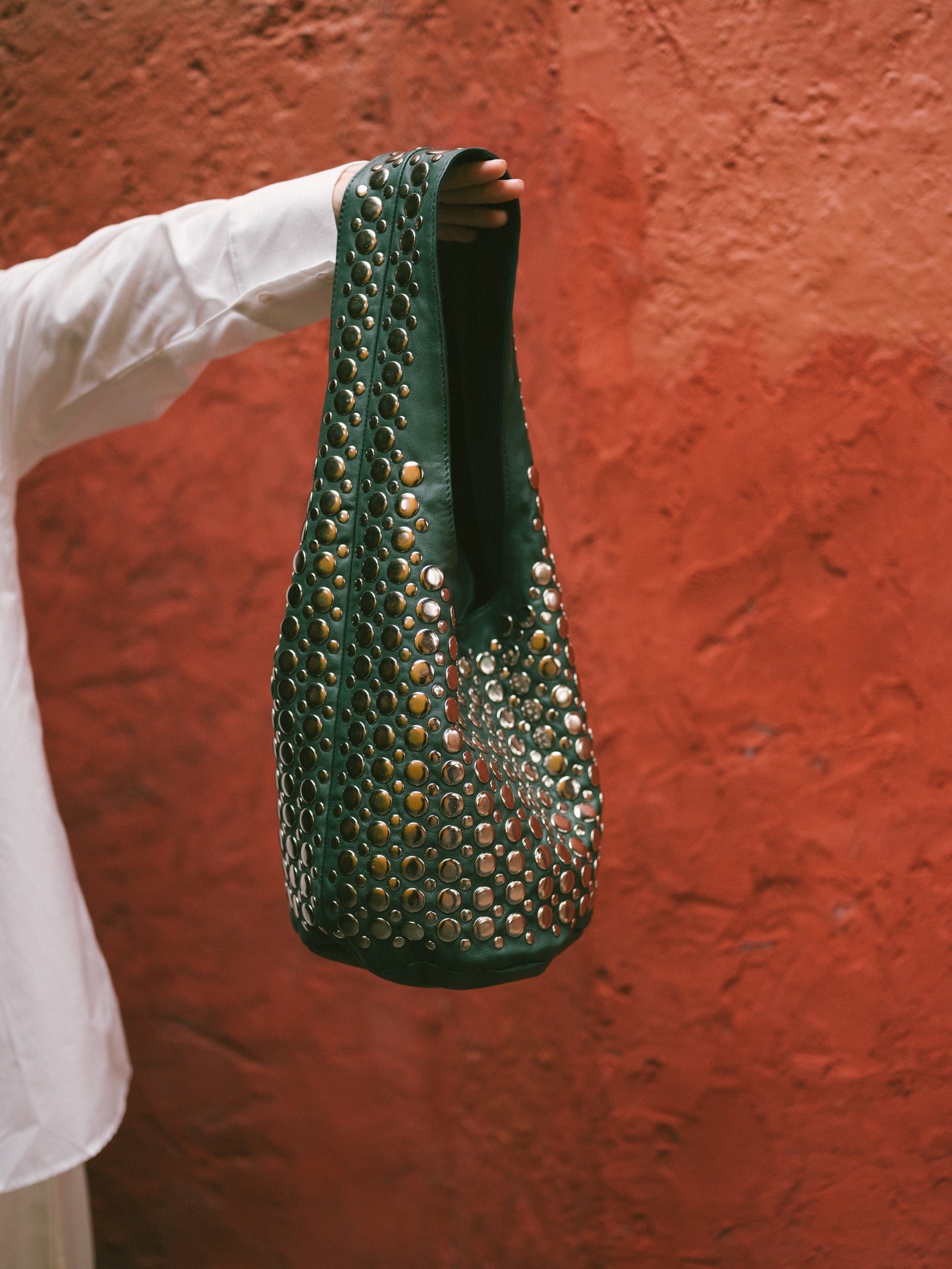 BOLSO "LA PEDRERA" VERDE BOTELLA