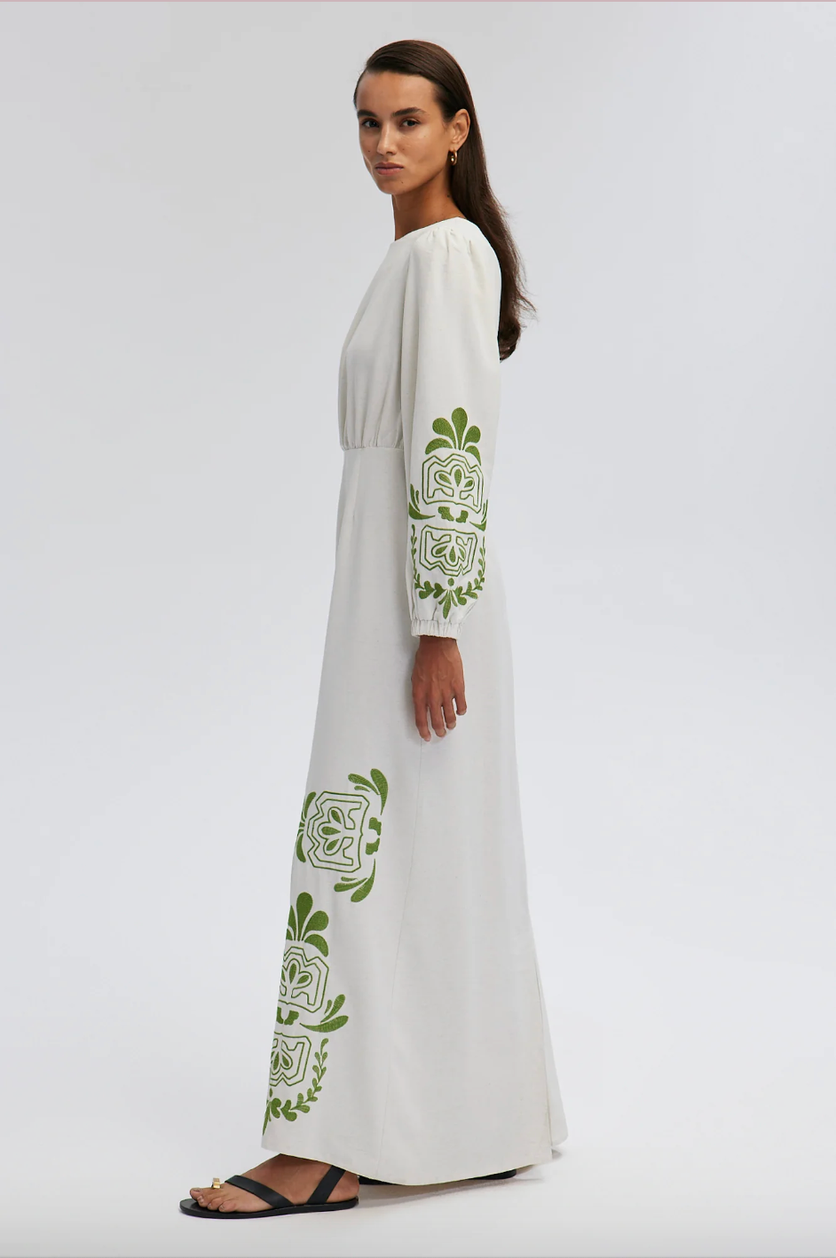 VESTIDO LINO BORDADO