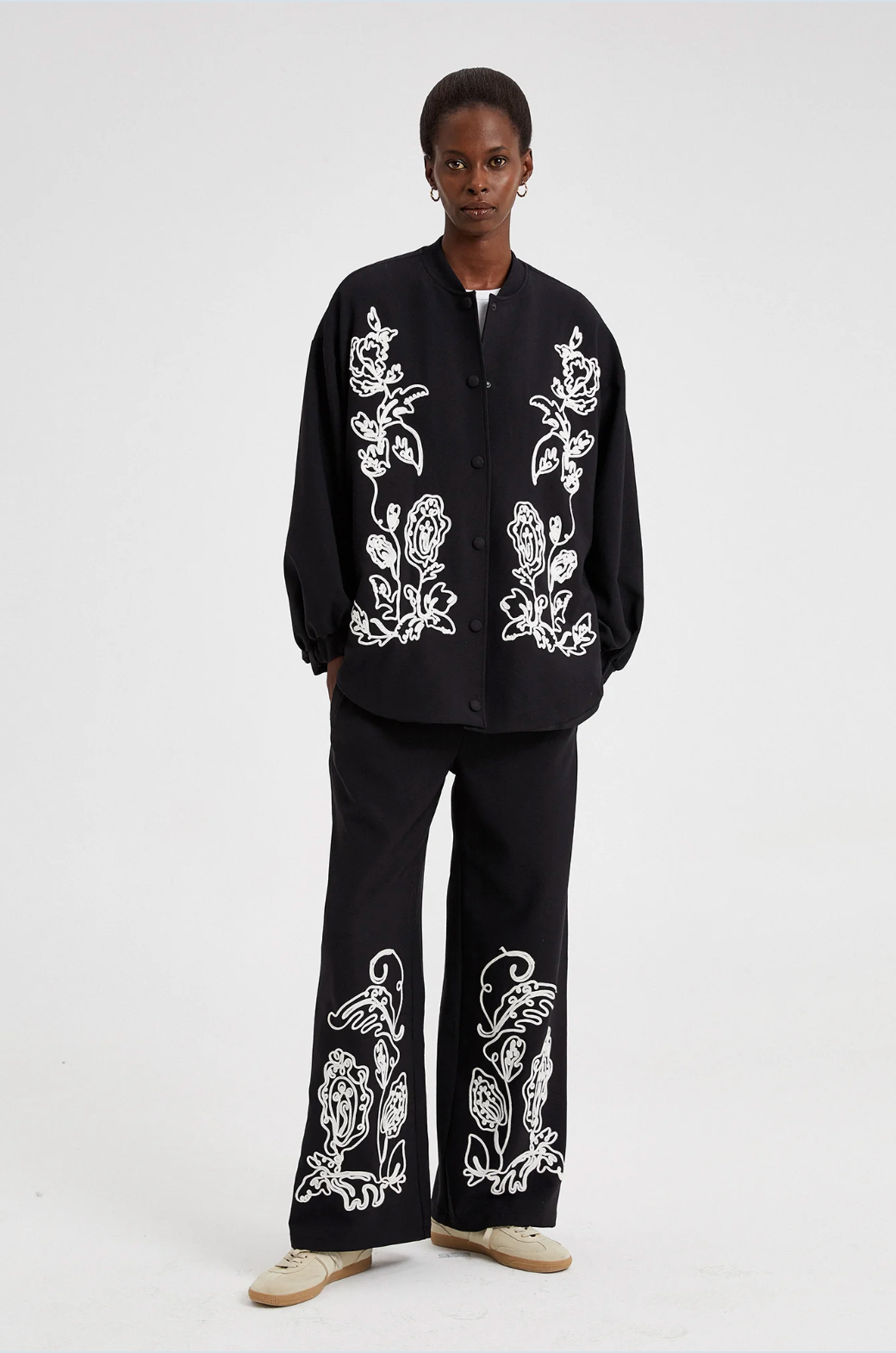 SOBRECAMISA TIPO BOMBER BORDADA