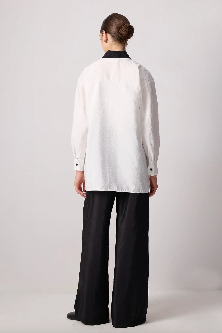 KIMONO BLANCO Y NEGRO