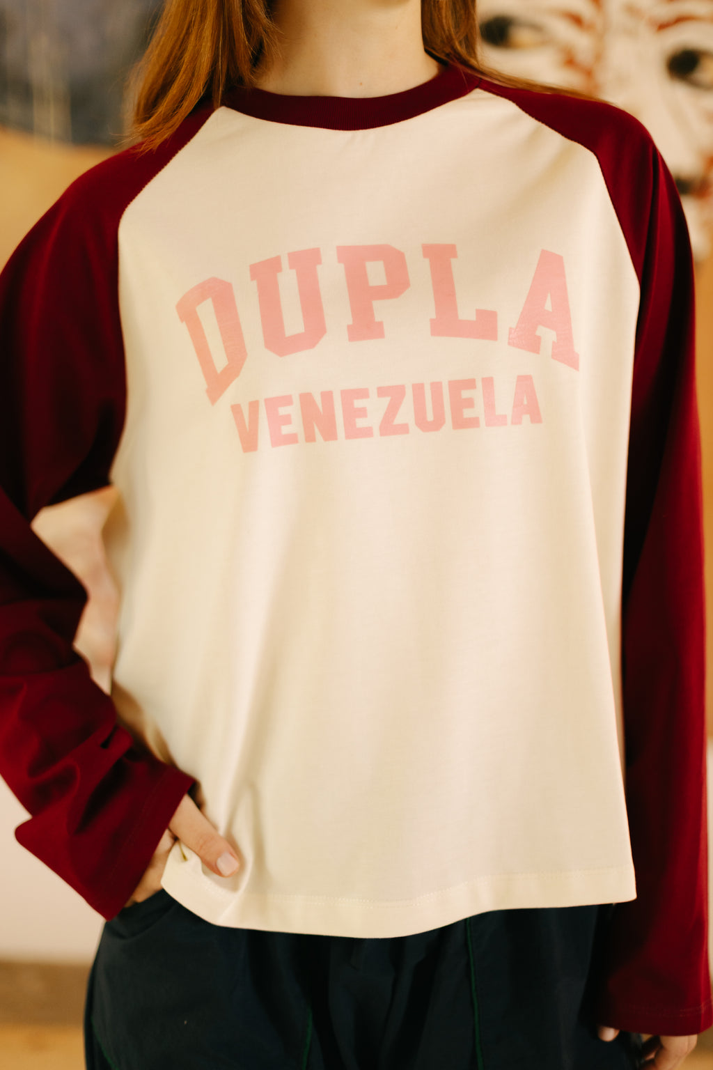 T-shirt Magritte Vinotinto