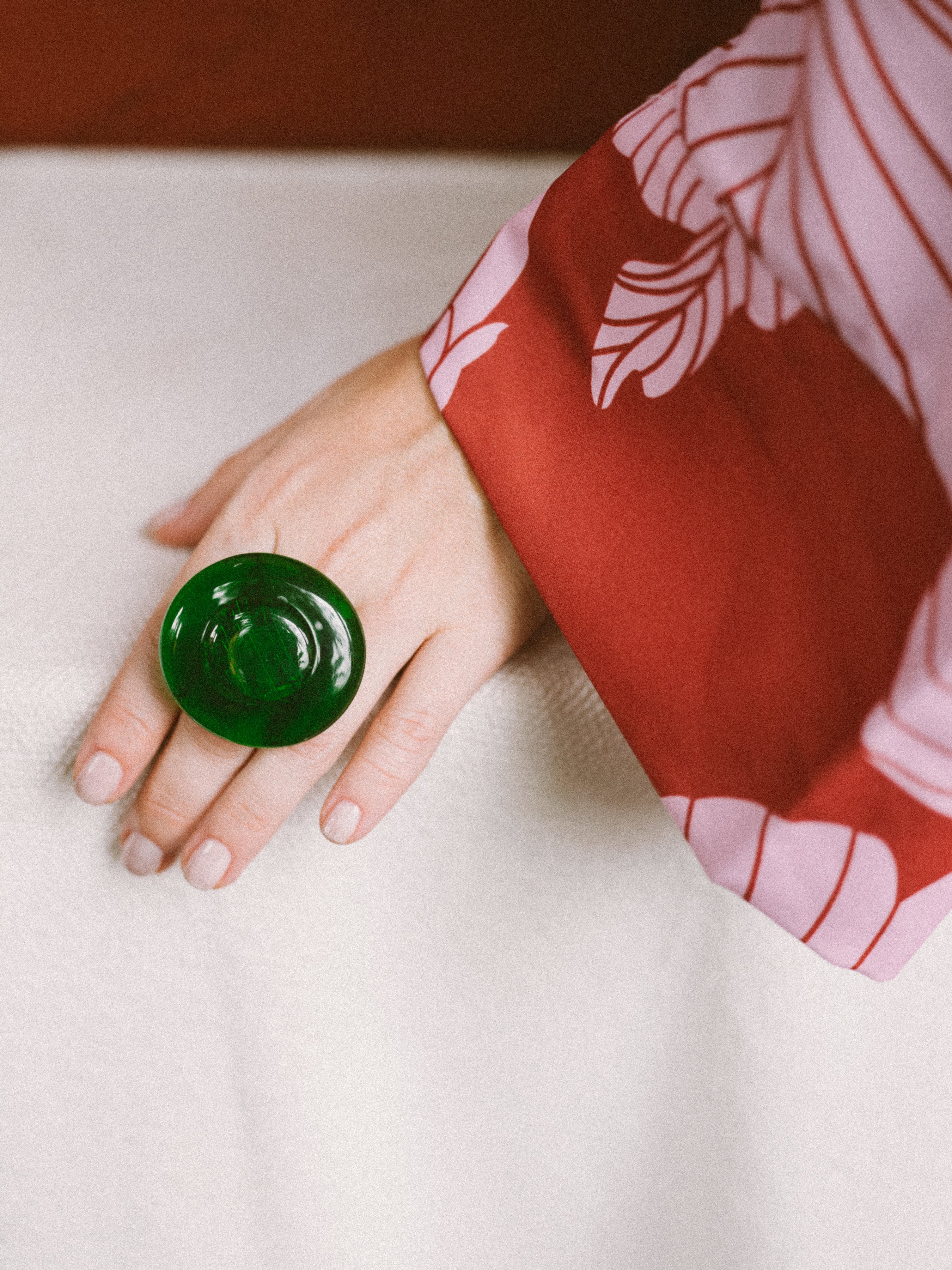 ANILLO "EL DESPERTAR" VERDE REDONDO